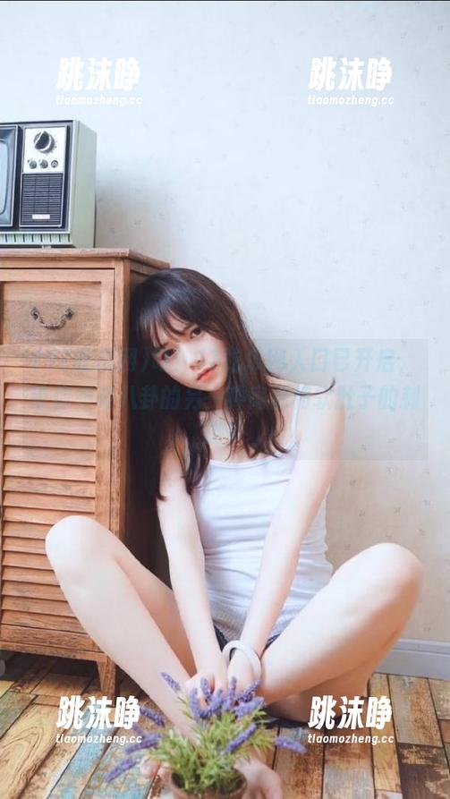 17吃瓜网 叮!17吃瓜网入口已开启,带你领略八卦的另一种高潮和软肚子的刺激!
