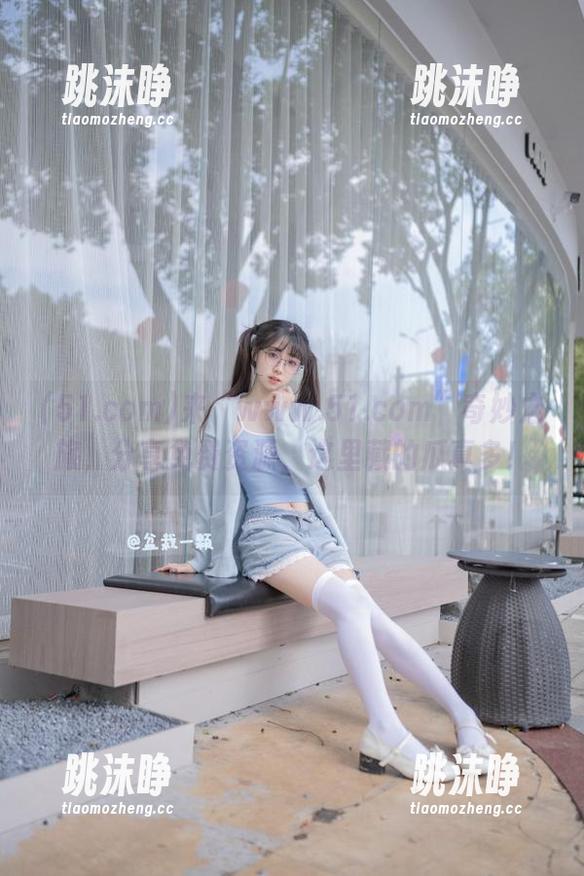 51.com 来“www.51.com”奇妙之旅,分享免费资源,这里藏的瓜真多!