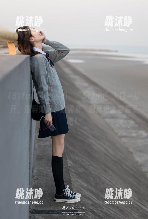 51fun 小心躲闪,“51fun”入口一打开,爆料如潮水般涌来,溺死也太容易了吧!