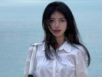 登录51吃瓜后，看了一会儿“劲爆”爆料，忍不住脑补各种画面，哈哈！