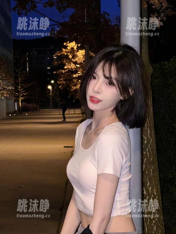 51吃瓜 吃瓜应该有仪式感,所以别忘了点“51吃瓜”的链接,冲鸭!