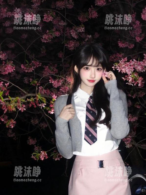 51吃瓜网 小心被今天的瓜刷屏,赶紧在51吃瓜网收藏起来!