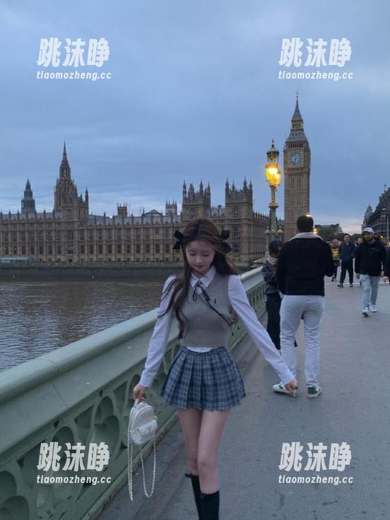 66吃瓜网 66吃瓜网:在线感觉,八卦的热度就在这,每次翻页心跳加速中...