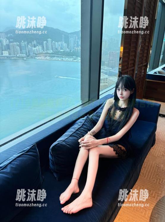 718黑瓜吃料 逛了逛718黑瓜吃料官网,我的夙愿居然是…逛更多!