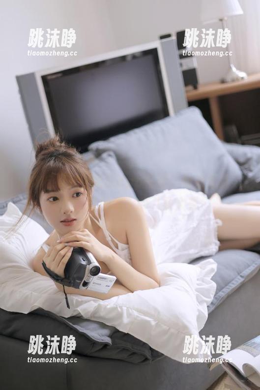 91吃瓜 91吃瓜app在线,快来体验“无意”就能吃上的八卦大餐!