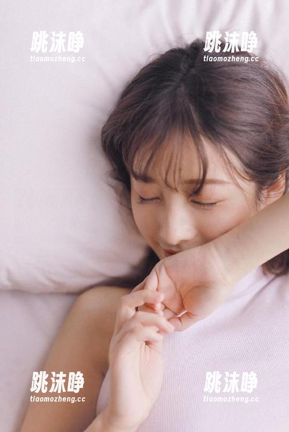 91吃瓜中心 91吃瓜中心网站的KTV瓜,有种无法拒绝的吸引力,奇妙。