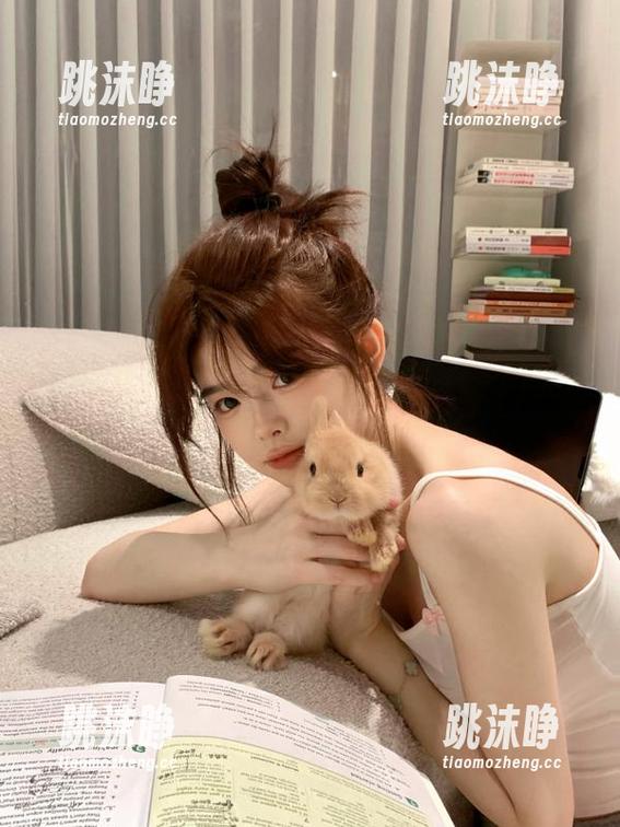 91吃瓜网 今日视频频发,91吃瓜网的吃瓜气氛太浓厚了!