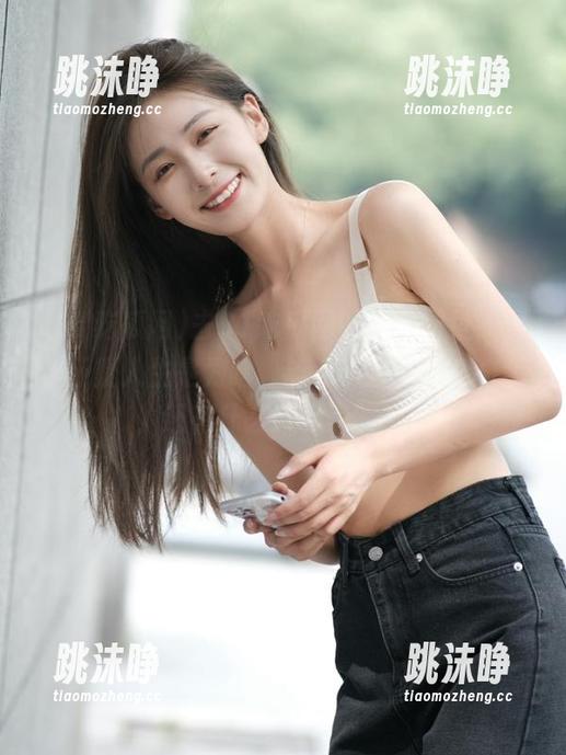 去91吃瓜网的那个网址，偶尔怀疑人生是为啥，毕竟八卦都太离奇了，还有什么好相信的呢？
