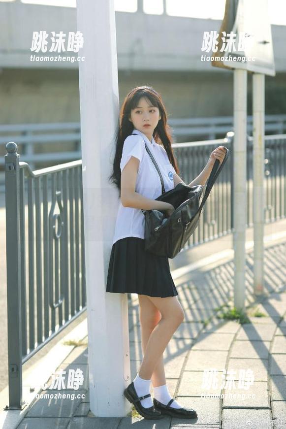 91吃瓜网 91吃瓜网:这导航功能够不够犀利?就等你来品尝!