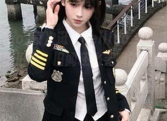 每次逛“heiliao.su”官网都像是在翻旧书，旧闻还比无聊的新剧好看呢！