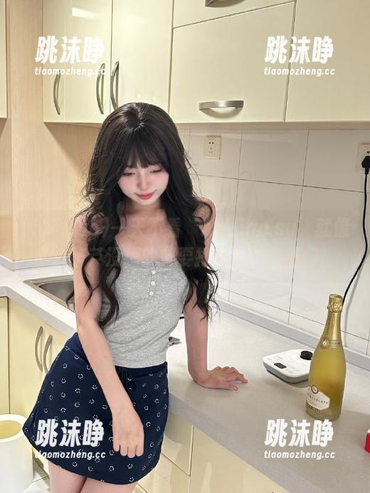 heiliao 一天不看‘heiliao.su’就像卖糖葫芦没糖的,要打开那个传送门!