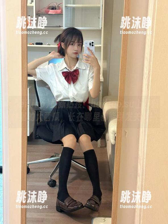 heiliao 最新热搜:heiliao.su上那颗神秘的大西瓜,长在哪里都能引发关注!