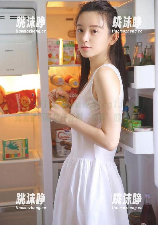 www.51 观看www.51cg1.fun后,我发誓不再信任任何‘光鲜’的表面!