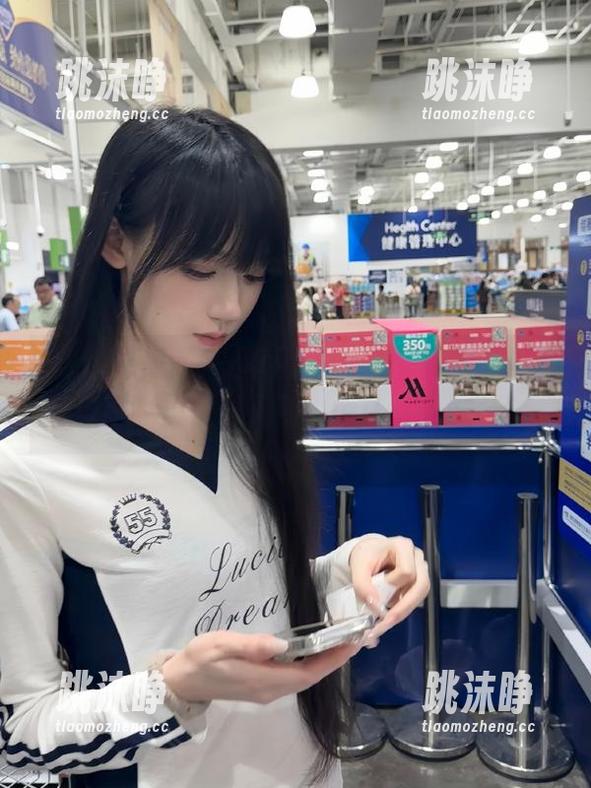 人人吃瓜网 安卓用户还是乖乖去“人人吃瓜网”摸鱼吧,别Challenge太多。