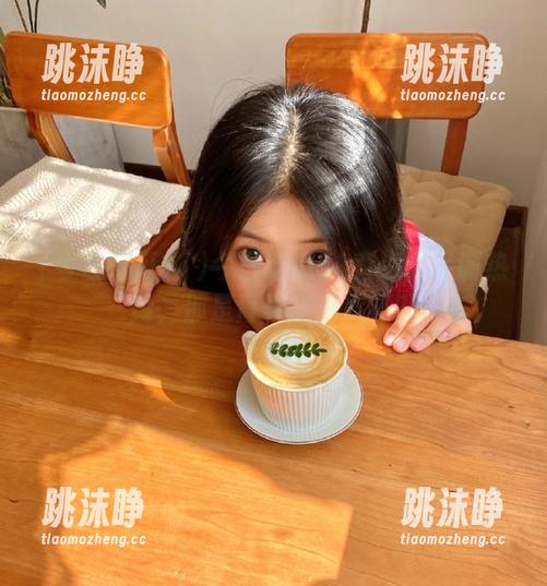 今日吃瓜51 今日吃瓜51直达:军训热舞,那是青春在摇晃吗?