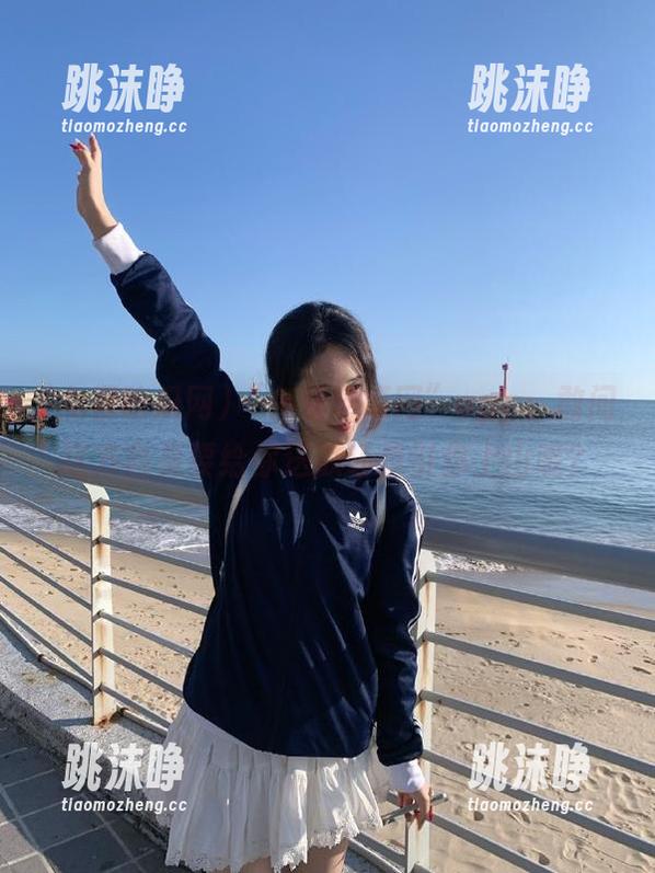 “免费吃瓜网”app：敢问这方向是要给你送瓜还是引你上山呢？