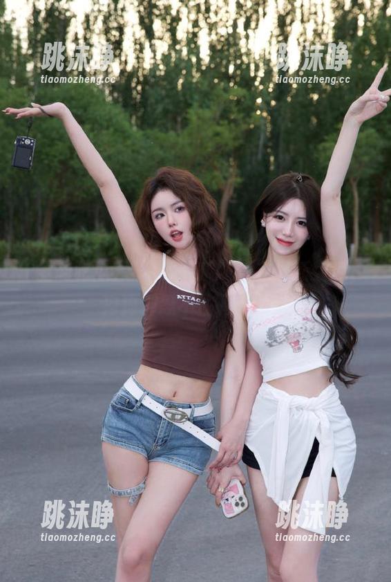 全网吃瓜 “全网吃瓜”发布最新大瓜,狗狗都忍不住调戏了!