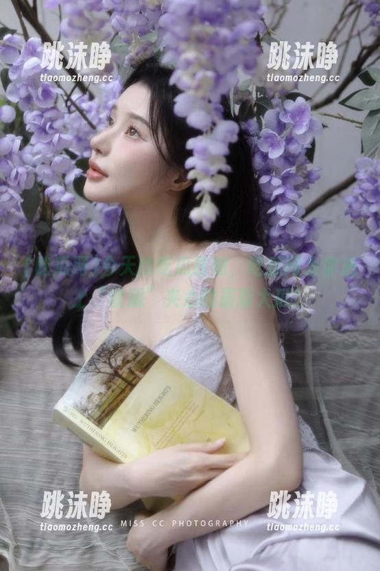 今天的吃瓜时刻，吃瓜网为你送上“收藏”夹心的最新大瓜！