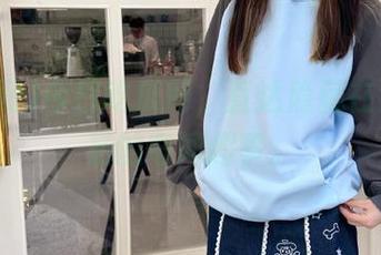 今日吃瓜网，直达隐藏在大瓜背后的奇闻趣事。