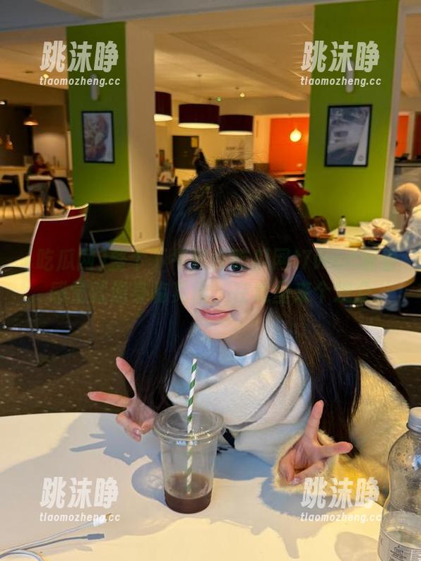 吃瓜网 整个下午就在吃瓜网t7wcc观看,感觉就像身临其境,在戏里来个观众。
