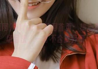 51fun吃瓜网首页：热心群众现场目击，一言不合就开喷！