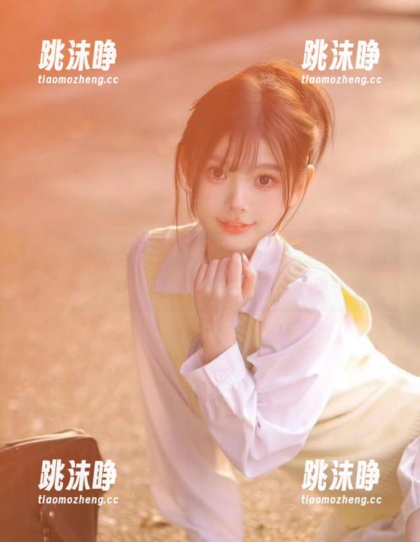 吃瓜网站 吃瓜网站火爆在线,最新吃瓜视频让我躺在沙发上乐不可支!