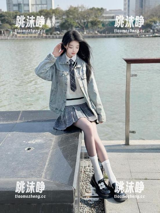 吃瓜视频app 吃瓜视频app,只想和你分享我的“傻瓜”生涯!