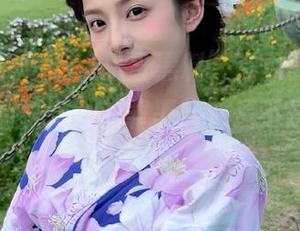 刷“扒哥黑料”首页的分享，竟让我有种奇妙的罪恶感，是不是我也黑了？
