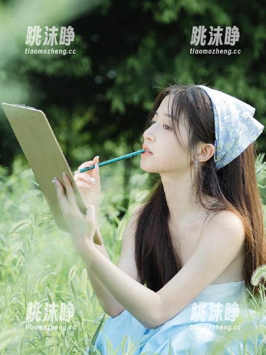 登录“明星黑料”，一键开启你的明星超能力！