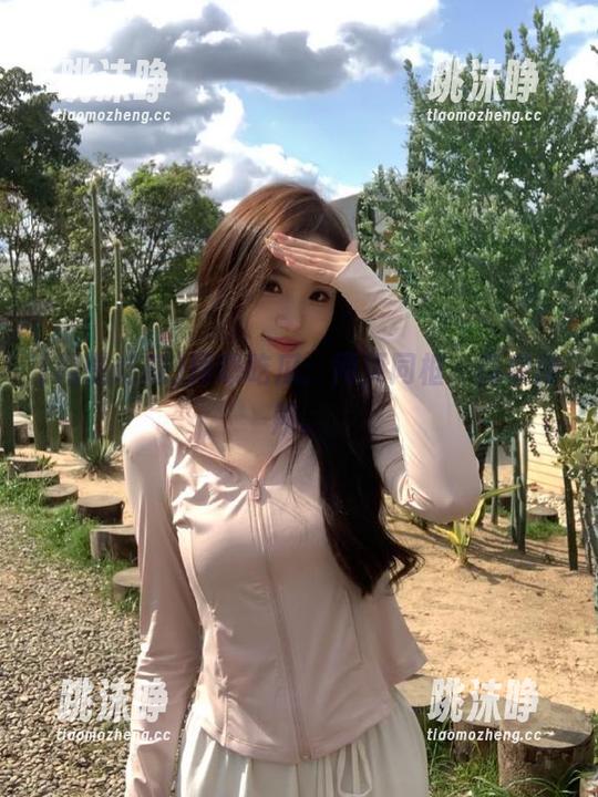 网曝吃瓜 网曝吃瓜:网页同框,真假难辨。