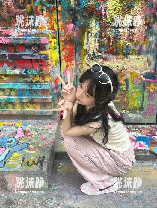 黑料不打烊 今天黑料不打烊网址high翻全场,脑洞大开,香得流口水的瓜们来了!