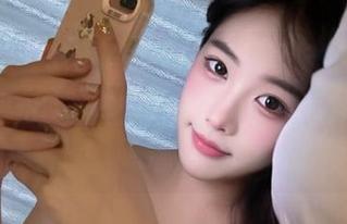 黑料不打烊万里长征篇苹果版：最新的辣读物，保证能引发轰动的“点燃”。