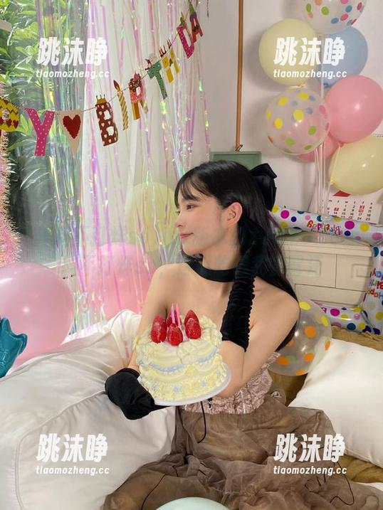 黑料不打烊so ios版本的zztt26.su黑料不打烊so,这瓜吃得我直冒汗