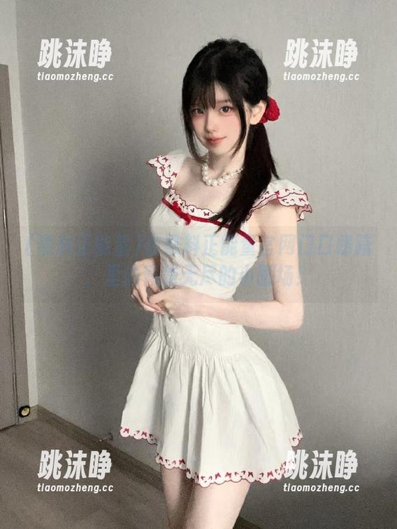 黑料正能量 在黑料正能量官网门口踌躇,里边竟是无尽的小剧场!
