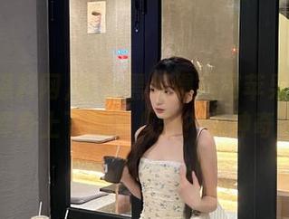 听说黑料爆料网苹果版能透露浑身上下的小八卦？太神奇了！