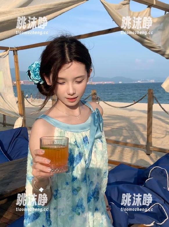 黑料网 当“黑料网”网站邂逅苹果,撩动你的好奇心!