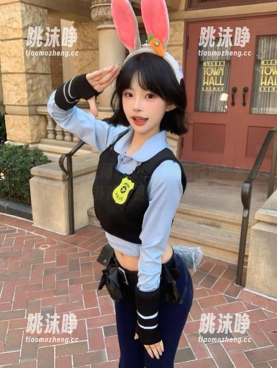 黑料网址 人间真实:“黑料网址”发布的八卦简直是无限可能!