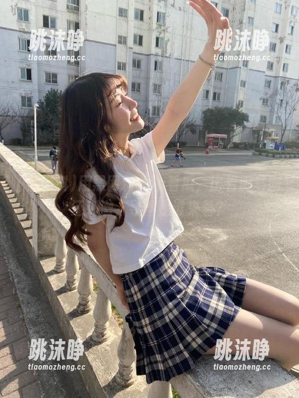黑网料 用黑网料app看瓜,比看肥皂剧还刺激,导演是谁来着?